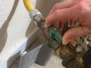 gas water heater shutoff valve