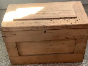 refinishing restoring antique tool chest